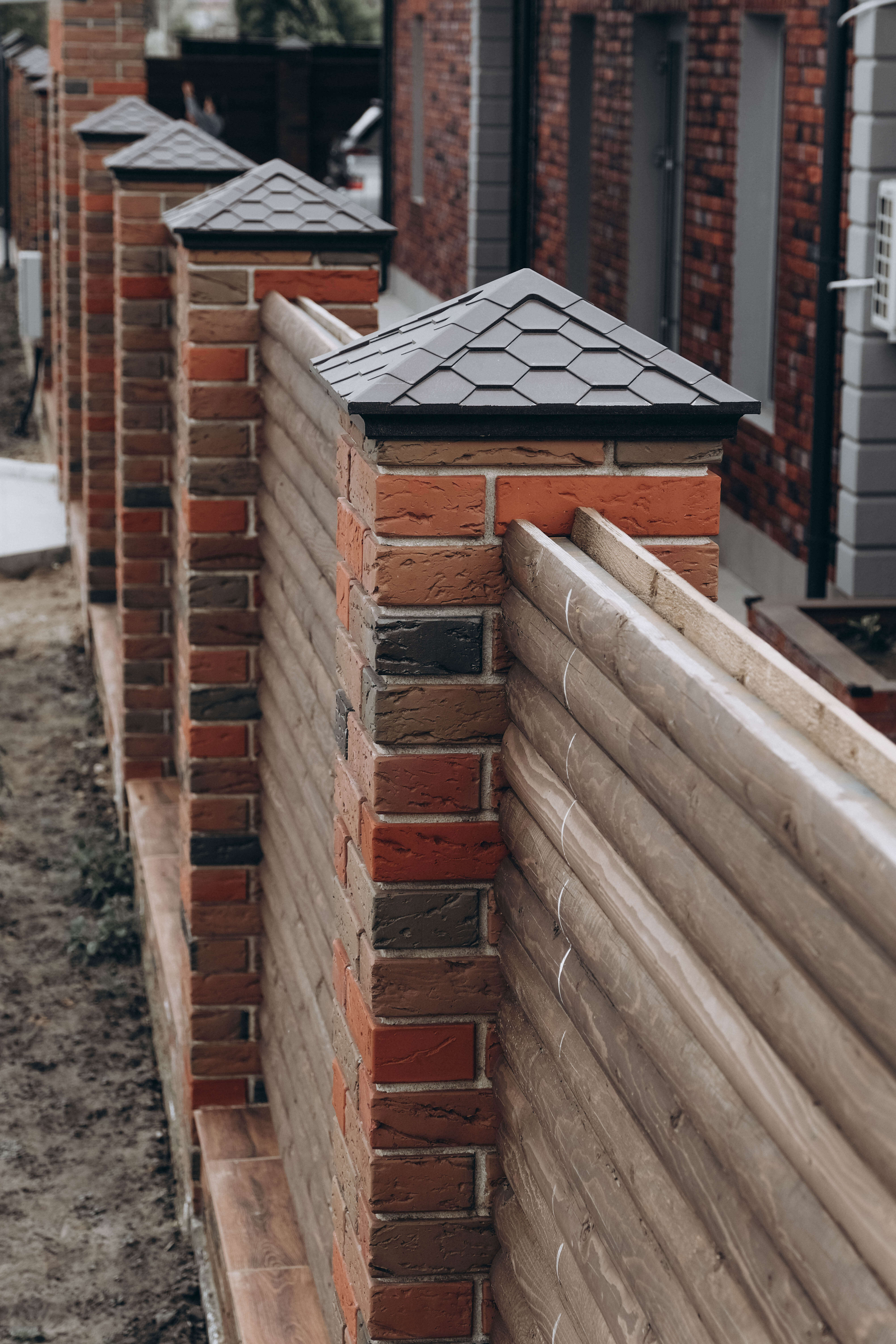 Колпак Zking Эверест Коричневый на столб 1.5х1.5 кирпича (390х390мм) в Парабели фото